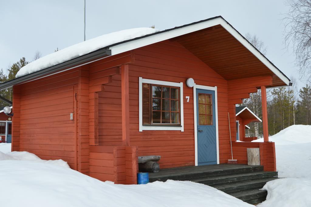 Peurasuvanto Moekit & Camping Extérieur photo