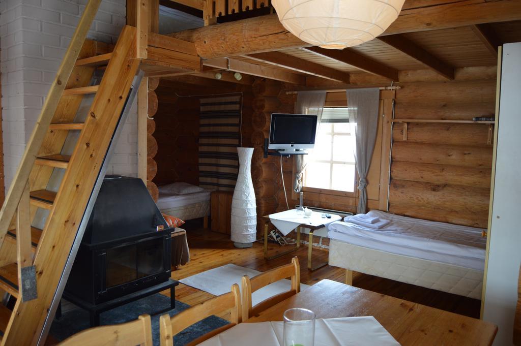 Peurasuvanto Moekit & Camping Extérieur photo